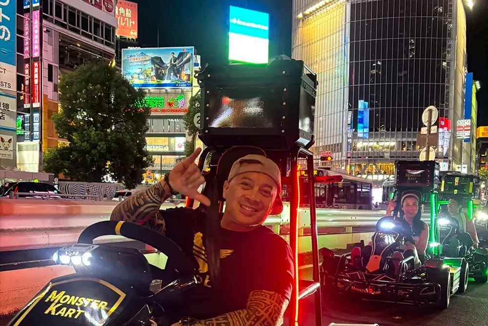 渋谷スクランブル交差点マリオカートツアー