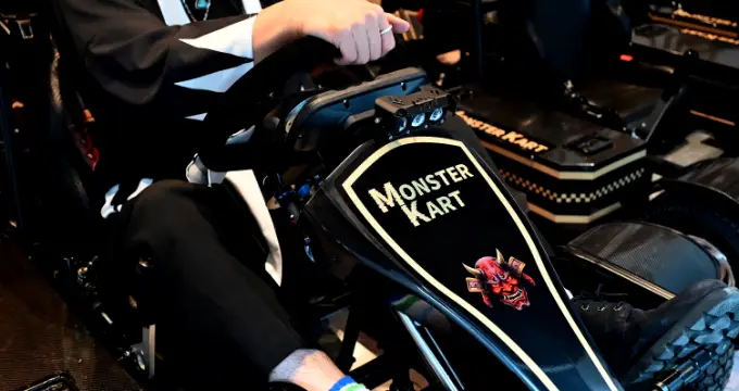 MONSTER KART